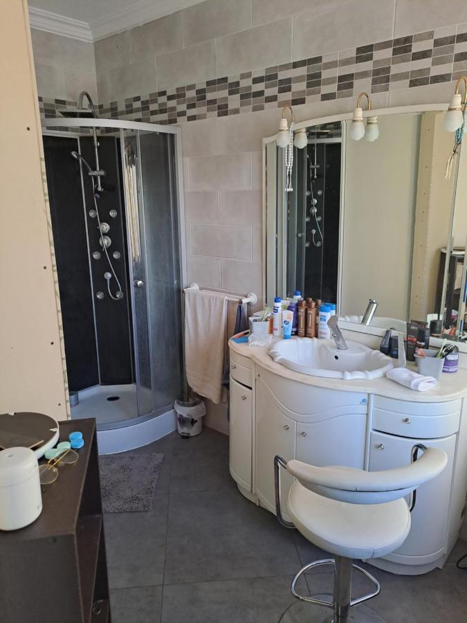 Drissia&Othman Estilo Apartment Carcassonne Ngoại thất bức ảnh